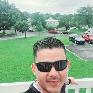 Meet your Posher, Luis enrrique